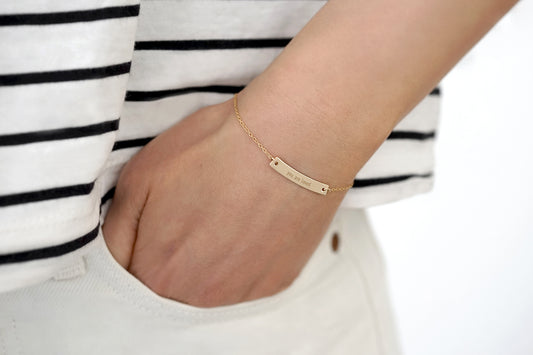 The Line Arc Gold Bar Bracelet