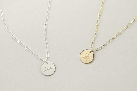 Luna Handwriting Small Disk Necklace