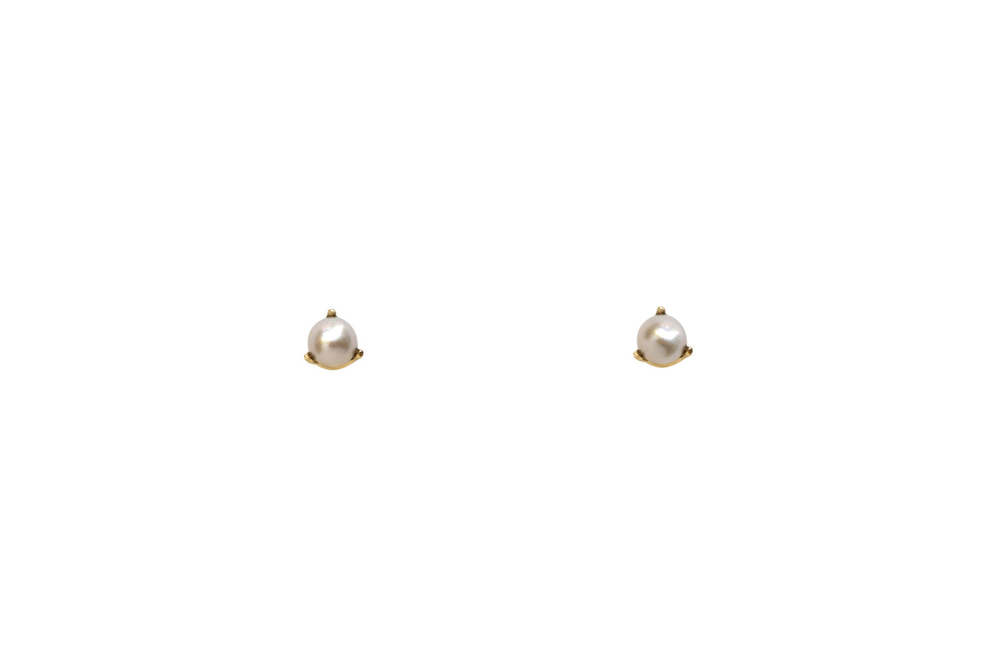 14k Gold Small Pearl Stud Earrings E2333