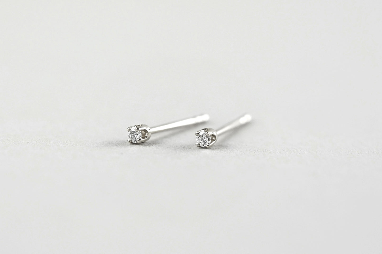 14k White Gold Tiny Diamond Earrings